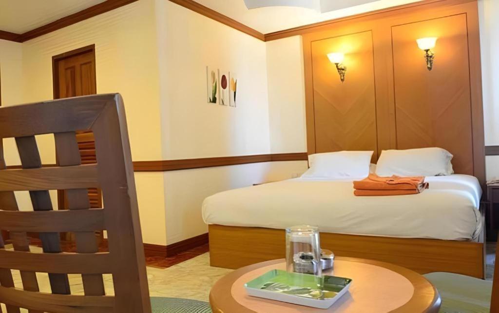 P.72 Hotel Pattaya Eksteriør bilde