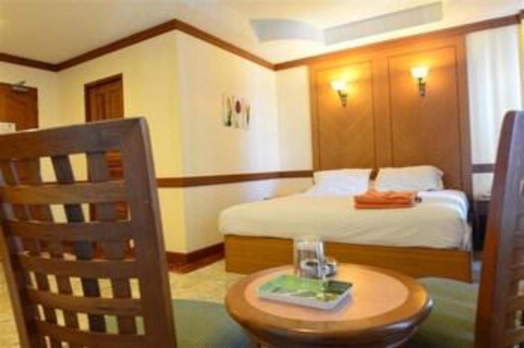 P.72 Hotel Pattaya Eksteriør bilde