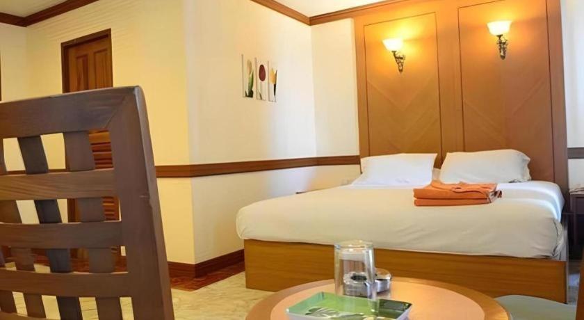 P.72 Hotel Pattaya Eksteriør bilde